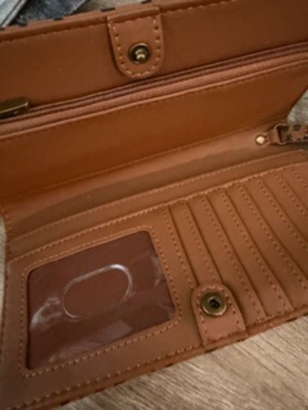 Wallet - Picture 2 of 4